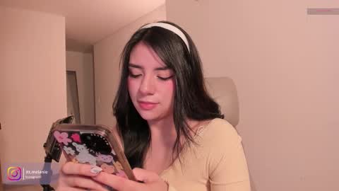 Melanie online show from 4, 12, 2025