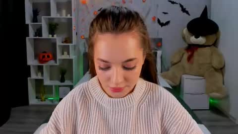 MelanieAlves online show from 22, 10, 2025