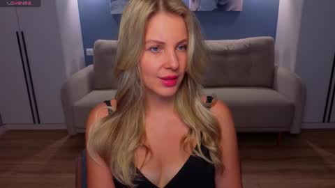 Snapshot of melaniebennett chatting on 14, 6, 2026 Melanie Bennett online show from 14, 6, 2026