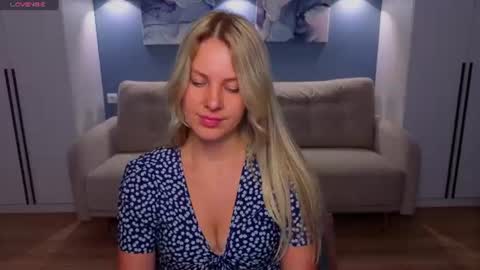 Snapshot of melaniebennett chatting on 18, 6, 2026 Melanie Bennett online show from 18, 6, 2026
