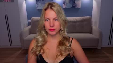 Snapshot of melaniebennett chatting on 19, 6, 2026 Melanie Bennett online show from 19, 6, 2026