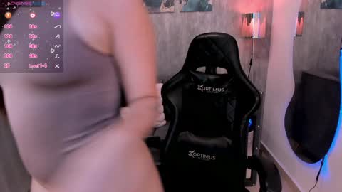 Snapshot of melaniehudson_ chatting on 2, 2, 2025 Melanie online show from 2, 2, 2025