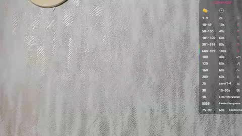 Snapshot of melanierioss_ chatting on 4, 6, 2026 online show from 4, 6, 2026