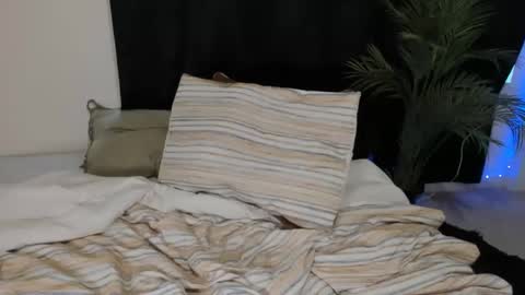 Snapshot of melaninmelanix chatting on 22, 1, 2025 melaninmelanix online show from 22, 1, 2025