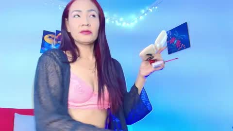 melannia_hills online show from 10, 10, 2025