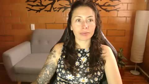 Melanny online show from 4, 2, 2025