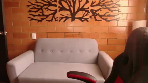 Melanny online show from 24, 2, 2025