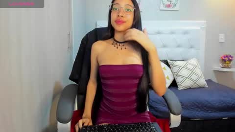 Snapshot of melany__rosse chatting on 8, 11, 2025 Melany online show from 8, 11, 2025