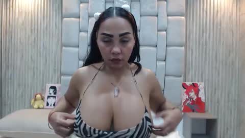 melany_contrera777 online show from 28, 5, 2026