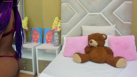 Melanie online show from 4, 3, 2025