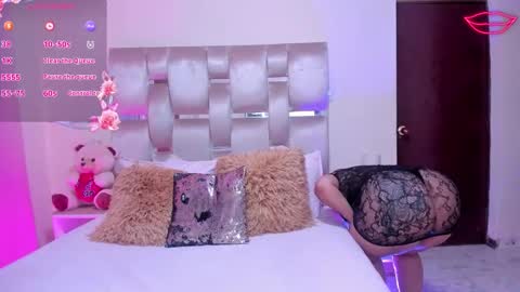 Snapshot of melanyshayk chatting on 7, 11, 2025 Melany online show from 7, 11, 2025