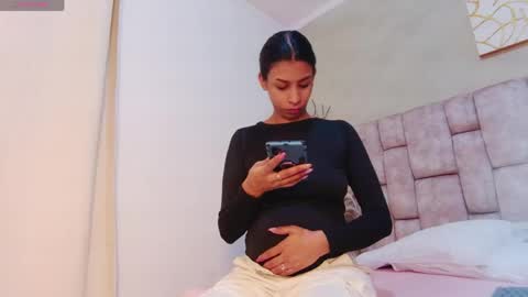 Snapshot of melanystone_ chatting on 4, 5, 2026 Melany online show from 4, 5, 2026