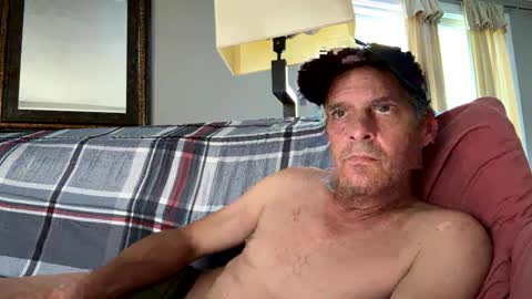 Snapshot of melays1972 chatting on 22, 9, 2025 Tan lines online show from 22, 9, 2025