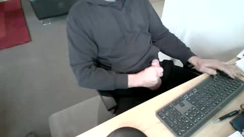 melbguy_075 online show from 3, 11, 2025