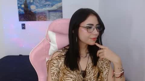 Snapshot of melhoneymoon chatting on 14, 9, 2025 Mel online show from 14, 9, 2025