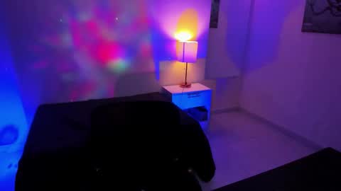 Snapshot of melina_hope_ chatting on 27, 10, 2025 Melina Hope online show from 27, 10, 2025