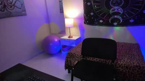Snapshot of melina_hope_ chatting on 28, 5, 2026 Melina Hope online show from 28, 5, 2026