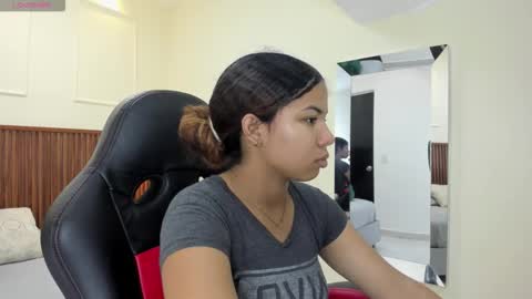 M E L I N A  online show from 11, 1, 2026