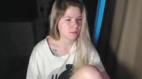 Melissa  Ray online show from 26, 12, 2024