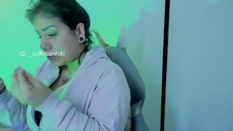 Snapshot of melissa_adamsxxx chatting on 8, 7, 2026 Lissa online show from 8, 7, 2026