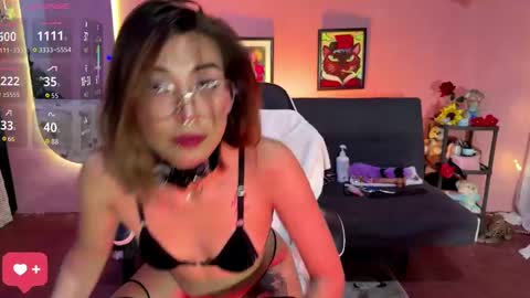 Snapshot of melissa_blazee chatting on 12, 9, 2025 melissa online show from 12, 9, 2025