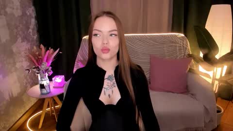 Snapshot of melissabells chatting on 5, 11, 2025 Melisa online show from 5, 11, 2025