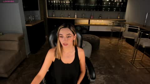 Snapshot of melissamoore_ chatting on 31, 12, 2024 Call me Meli online show from 31, 12, 2024