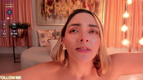 Snapshot of melissamoore_ chatting on 5, 2, 2025 Call me Meli online show from 5, 2, 2025
