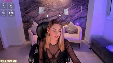 Snapshot of melissamoore_ chatting on 4, 3, 2025 Call me Meli online show from 4, 3, 2025