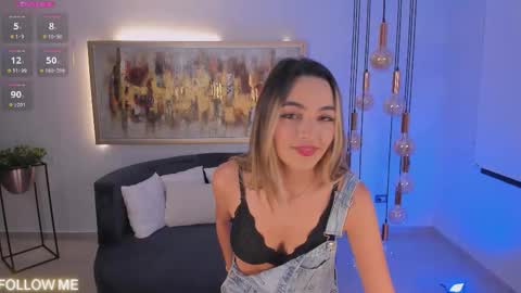 Snapshot of melissamoore_ chatting on 8, 10, 2025 Call me Meli online show from 8, 10, 2025
