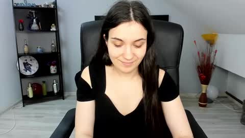 Snapshot of melissawiliam chatting on 5, 3, 2025 melissawiliam online show from 5, 3, 2025