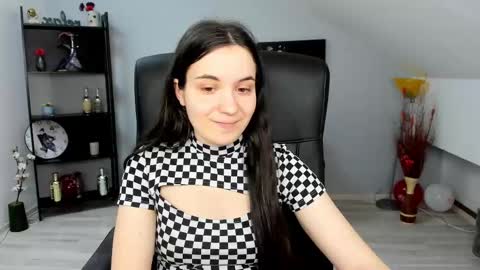 Snapshot of melissawiliam chatting on 6, 3, 2025 melissawiliam online show from 6, 3, 2025