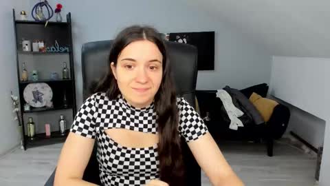 Snapshot of melissawiliam chatting on 7, 10, 2025 melissawiliam online show from 7, 10, 2025