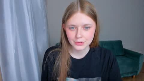 Snapshot of melissssa_bloom chatting on 2, 3, 2026 Melissa online show from 2, 3, 2026