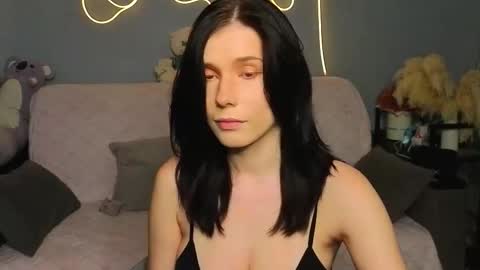 mellhyees online show from 1, 2, 2026