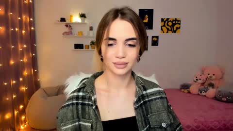 Tessa online show from 8, 12, 2024