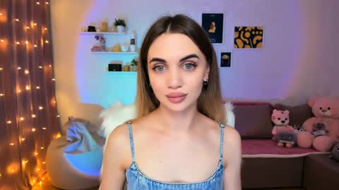 Tessa online show from 22, 12, 2024