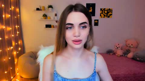 Tessa online show from 1, 2, 2025