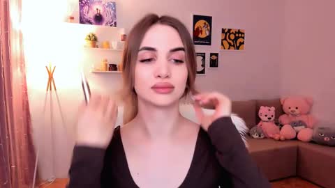 Tessa online show from 5, 3, 2025