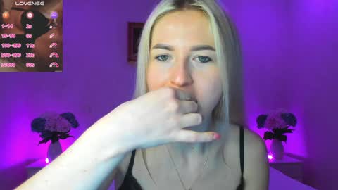 Mellina online show from 3, 12, 2024