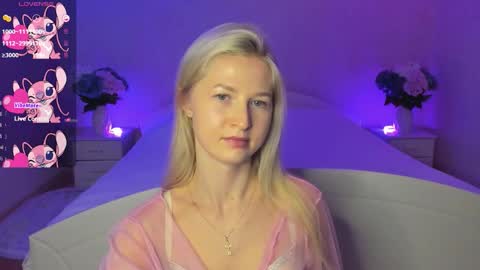 Mellina online show from 5, 11, 2025