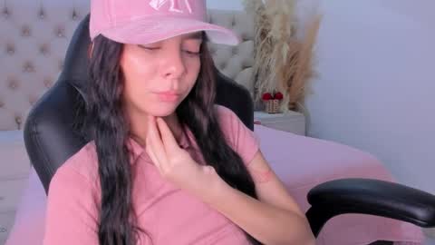 Snapshot of mellove_ chatting on 9, 6, 2026 Mel online show from 9, 6, 2026