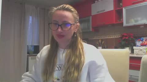 Snapshot of melly_rosey chatting on 6, 12, 2024 Melly online show from 6, 12, 2024