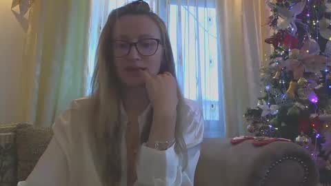 Snapshot of melly_rosey chatting on 17, 12, 2024 Melly online show from 17, 12, 2024