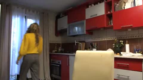 Melly online show from 29, 10, 2025