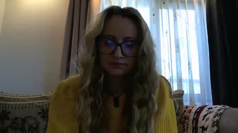 Melly online show from 31, 10, 2025