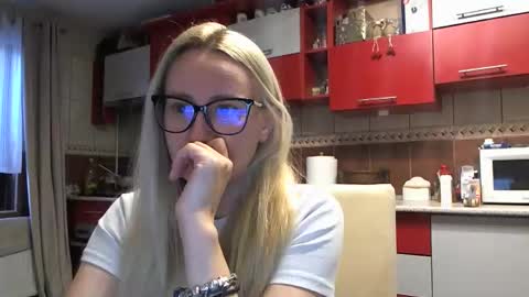 Melly online show from 12, 1, 2026