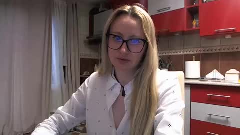 Melly online show from 30, 3, 2026