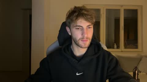 Snapshot of melodicass chatting on 24, 10, 2025 Melodicass online show from 24, 10, 2025