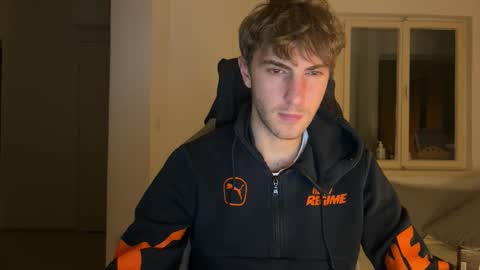 Snapshot of melodicass chatting on 7, 11, 2025 Melodicass online show from 7, 11, 2025